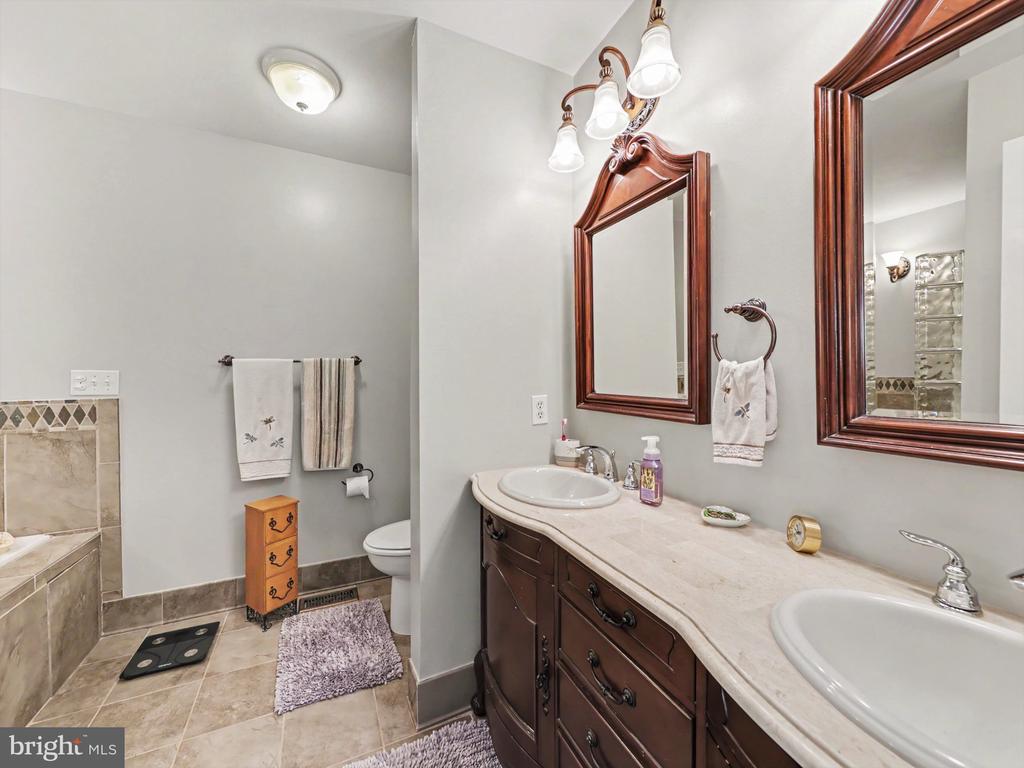 7462 KEITH RD, WARRENTON, Virginia 20186, 5 Bedrooms Bedrooms, ,3 BathroomsBathrooms,Residential,7462 KEITH RD,VAFQ2022148 MLS # VAFQ2022148 7462 KEITH RD, WARRENTON, Virginia 20186, 5 Bedrooms Bedrooms, ,3 BathroomsBathrooms,Residential,7462 KEITH RD,VAFQ2022148 MLS # VAFQ2022148