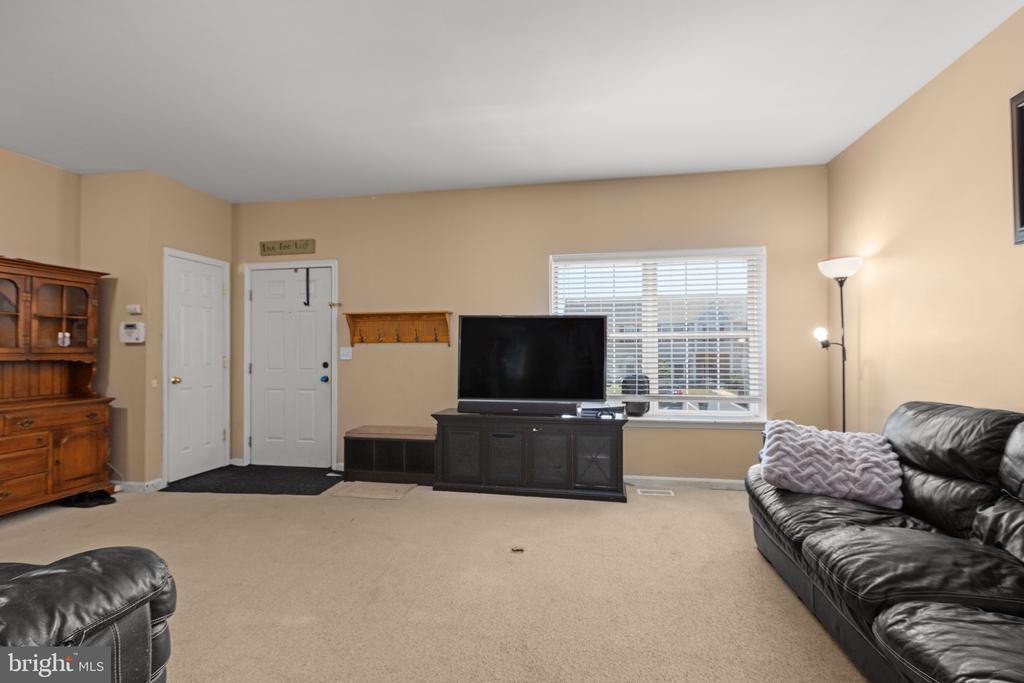 11012 COREYS WAY, FREDERICKSBURG, Virginia 22408, 3 Bedrooms Bedrooms, ,2 BathroomsBathrooms,Residential,BROOKWOOD,11012 COREYS WAY,VASP2042216 MLS # VASP2042216 11012 COREYS WAY, FREDERICKSBURG, Virginia 22408, 3 Bedrooms Bedrooms, ,2 BathroomsBathrooms,Residential,BROOKWOOD,11012 COREYS WAY,VASP2042216 MLS # VASP2042216