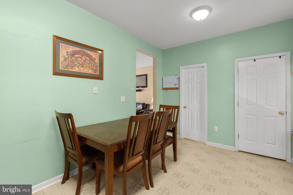 11012 COREYS WAY, FREDERICKSBURG, Virginia 22408, 3 Bedrooms Bedrooms, ,2 BathroomsBathrooms,Residential,BROOKWOOD,11012 COREYS WAY,VASP2042216 MLS # VASP2042216 11012 COREYS WAY, FREDERICKSBURG, Virginia 22408, 3 Bedrooms Bedrooms, ,2 BathroomsBathrooms,Residential,BROOKWOOD,11012 COREYS WAY,VASP2042216 MLS # VASP2042216