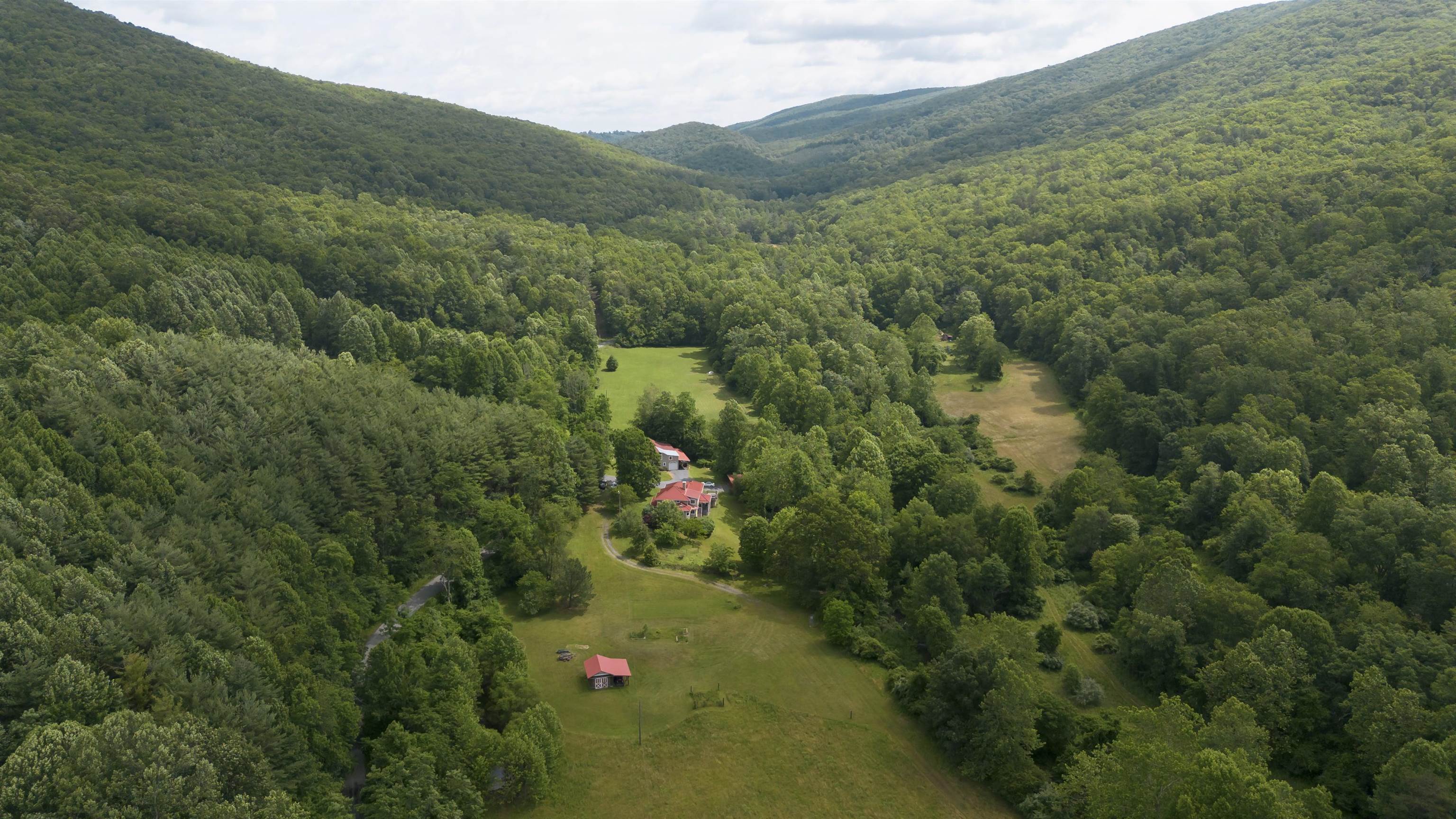 7304 DRY RUN RD, BURNSVILLE, Virginia 24487, 3 Bedrooms Bedrooms, ,2 BathroomsBathrooms,Residential,Journey's End,7304 DRY RUN RD,666061 MLS # 666061
