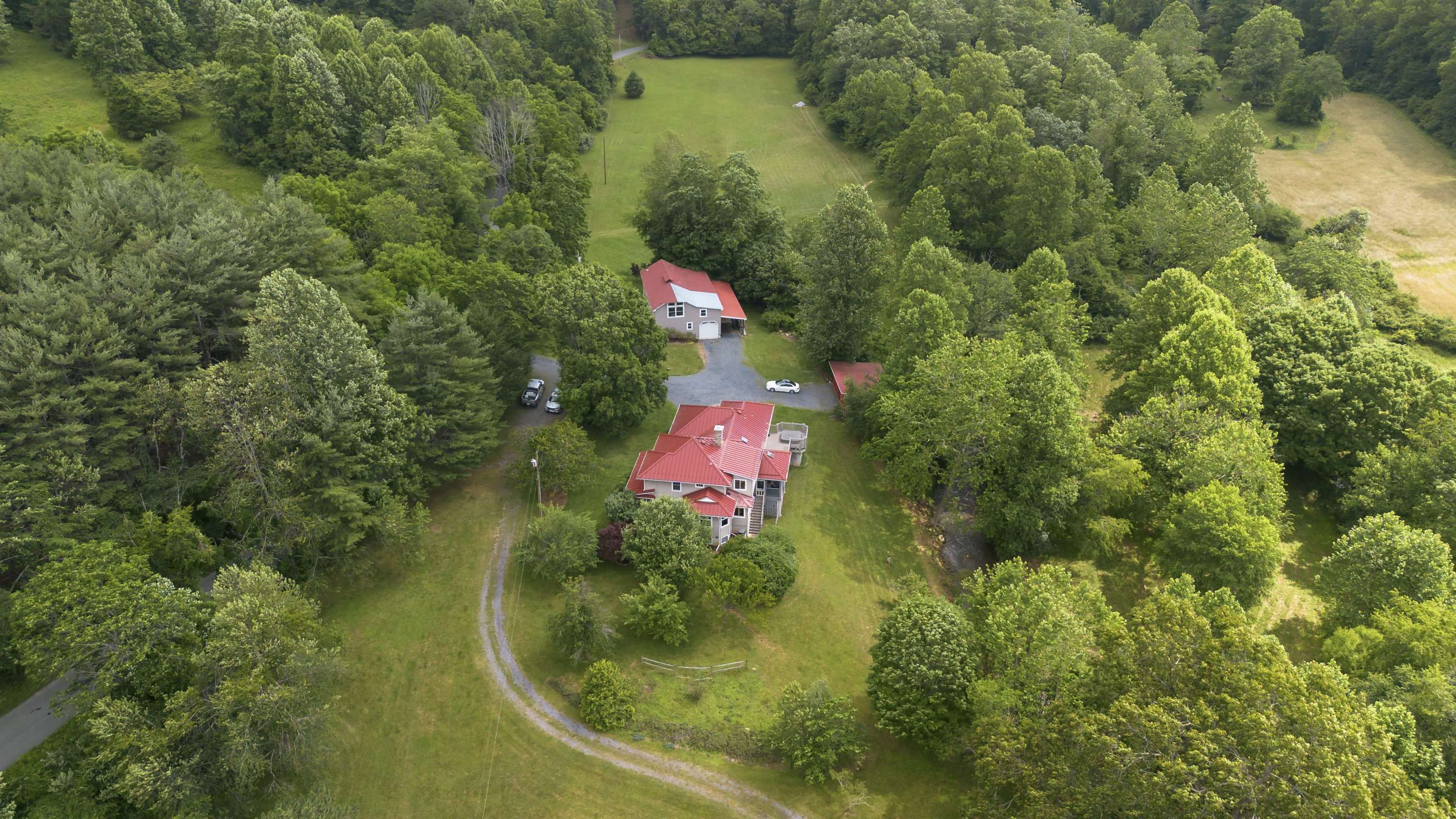 7304 DRY RUN RD, BURNSVILLE, Virginia 24487, 3 Bedrooms Bedrooms, ,2 BathroomsBathrooms,Residential,Journey's End,7304 DRY RUN RD,666061 MLS # 666061