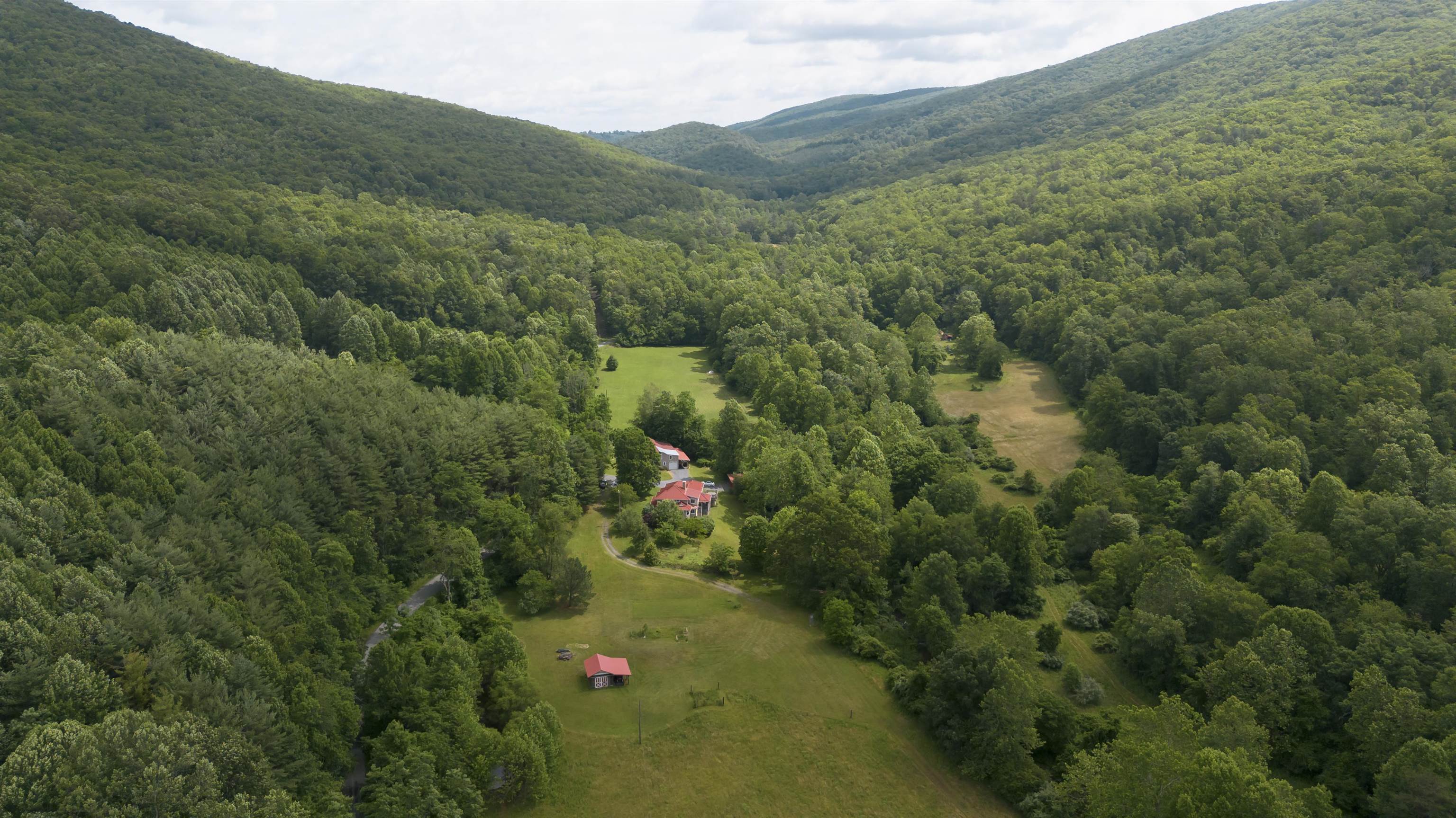 7304 DRY RUN RD, BURNSVILLE, Virginia 24487, 3 Bedrooms Bedrooms, ,2 BathroomsBathrooms,Residential,Journey's End,7304 DRY RUN RD,666061 MLS # 666061