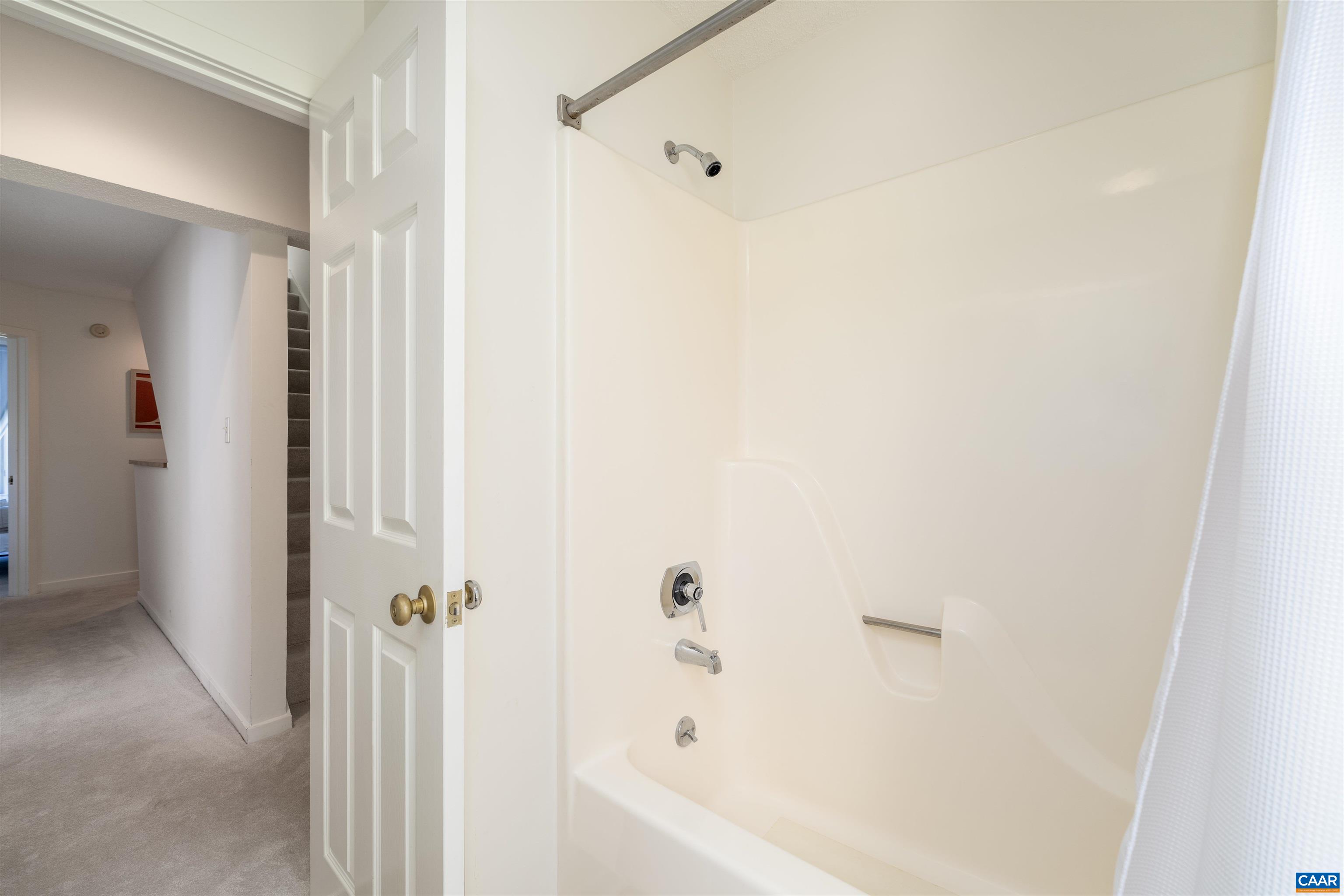 17 IVY GLEN LN, WINTERGREEN RESORT, Virginia 22967, 4 Bedrooms Bedrooms, ,3 BathroomsBathrooms,Residential,17 IVY GLEN LN,677064 MLS # 677064