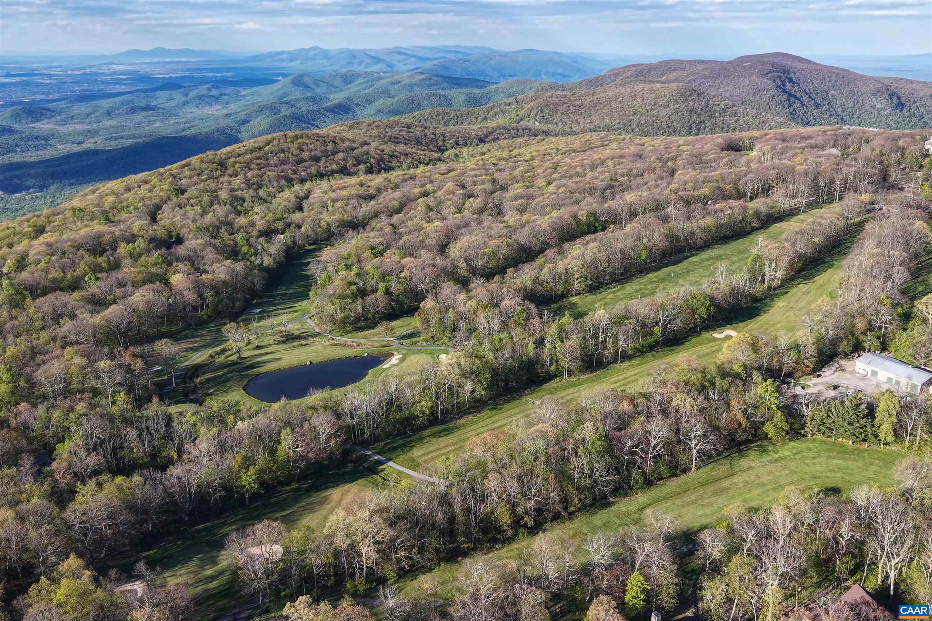 17 IVY GLEN LN, WINTERGREEN RESORT, Virginia 22967, 4 Bedrooms Bedrooms, ,3 BathroomsBathrooms,Residential,17 IVY GLEN LN,677064 MLS # 677064