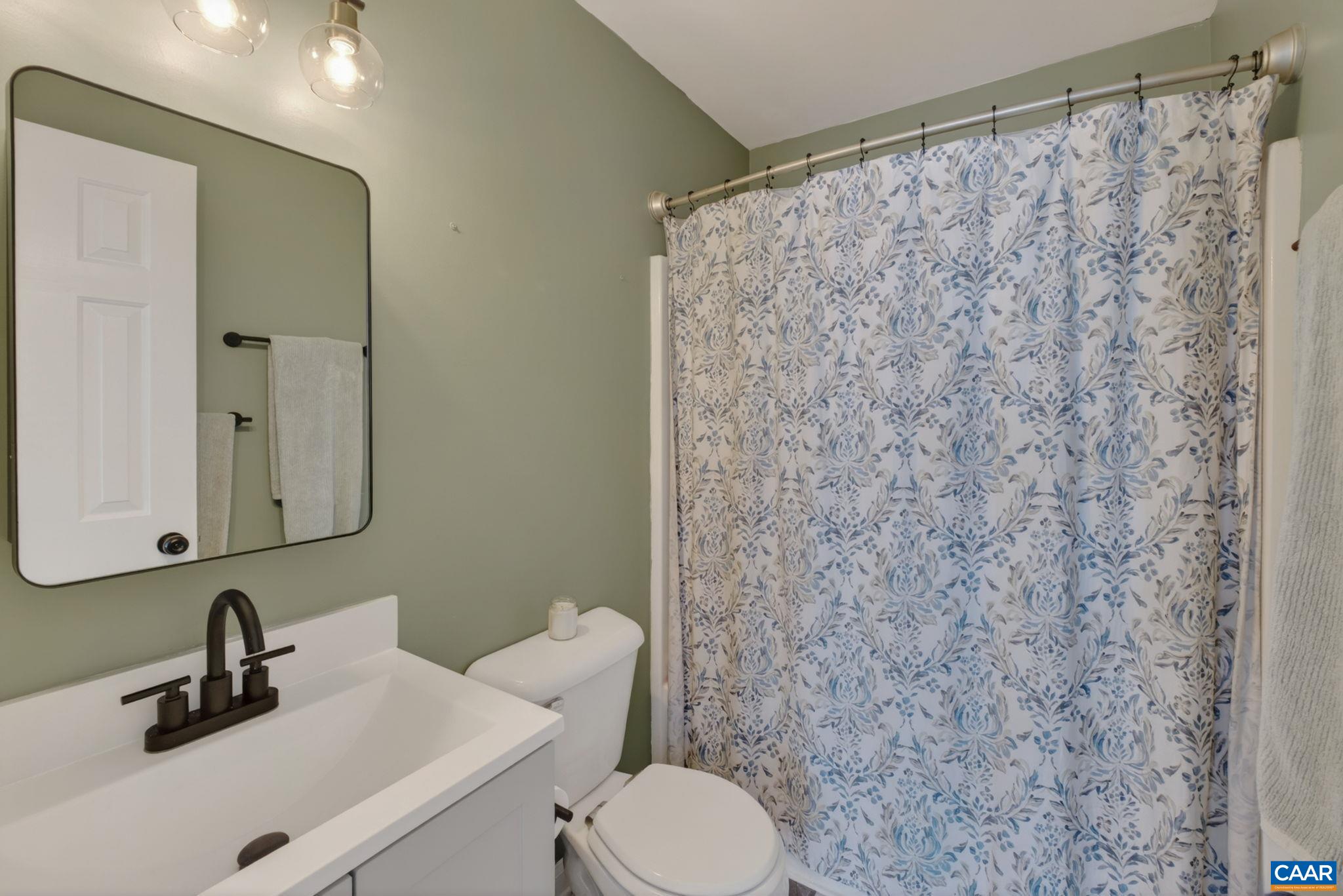 1557 PRIMROSE LN, CHARLOTTESVILLE, Virginia 22902, 3 Bedrooms Bedrooms, ,2 BathroomsBathrooms,Residential,1557 PRIMROSE LN,677333 MLS # 677333 1557 PRIMROSE LN, CHARLOTTESVILLE, Virginia 22902, 3 Bedrooms Bedrooms, ,2 BathroomsBathrooms,Residential,1557 PRIMROSE LN,677333 MLS # 677333
