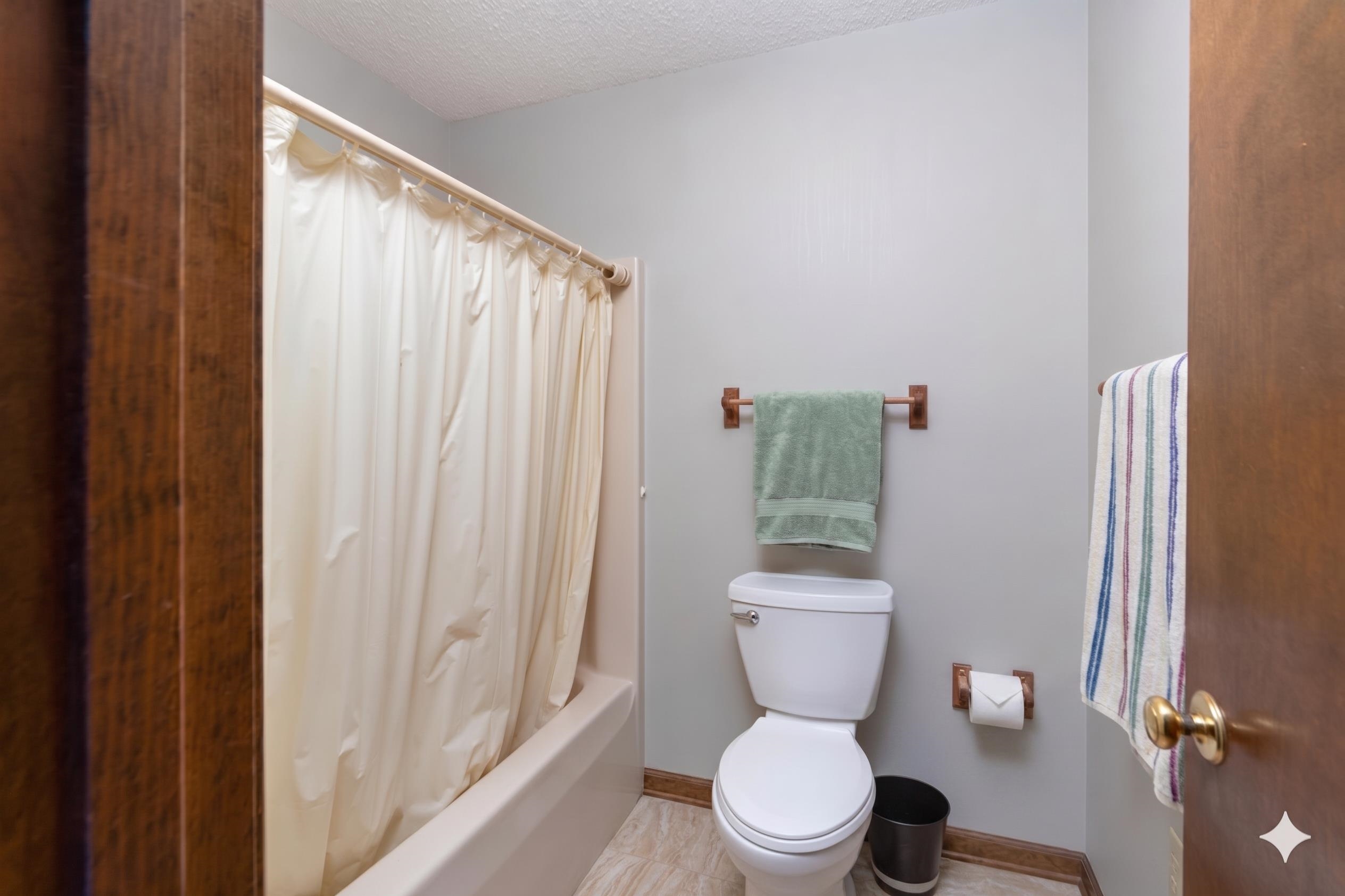 726 LADD RD, FISHERSVILLE, Virginia 22939, 4 Bedrooms Bedrooms, ,4 BathroomsBathrooms,Residential,726 LADD RD,677468 MLS # 677468 726 LADD RD, FISHERSVILLE, Virginia 22939, 4 Bedrooms Bedrooms, ,4 BathroomsBathrooms,Residential,726 LADD RD,677468 MLS # 677468