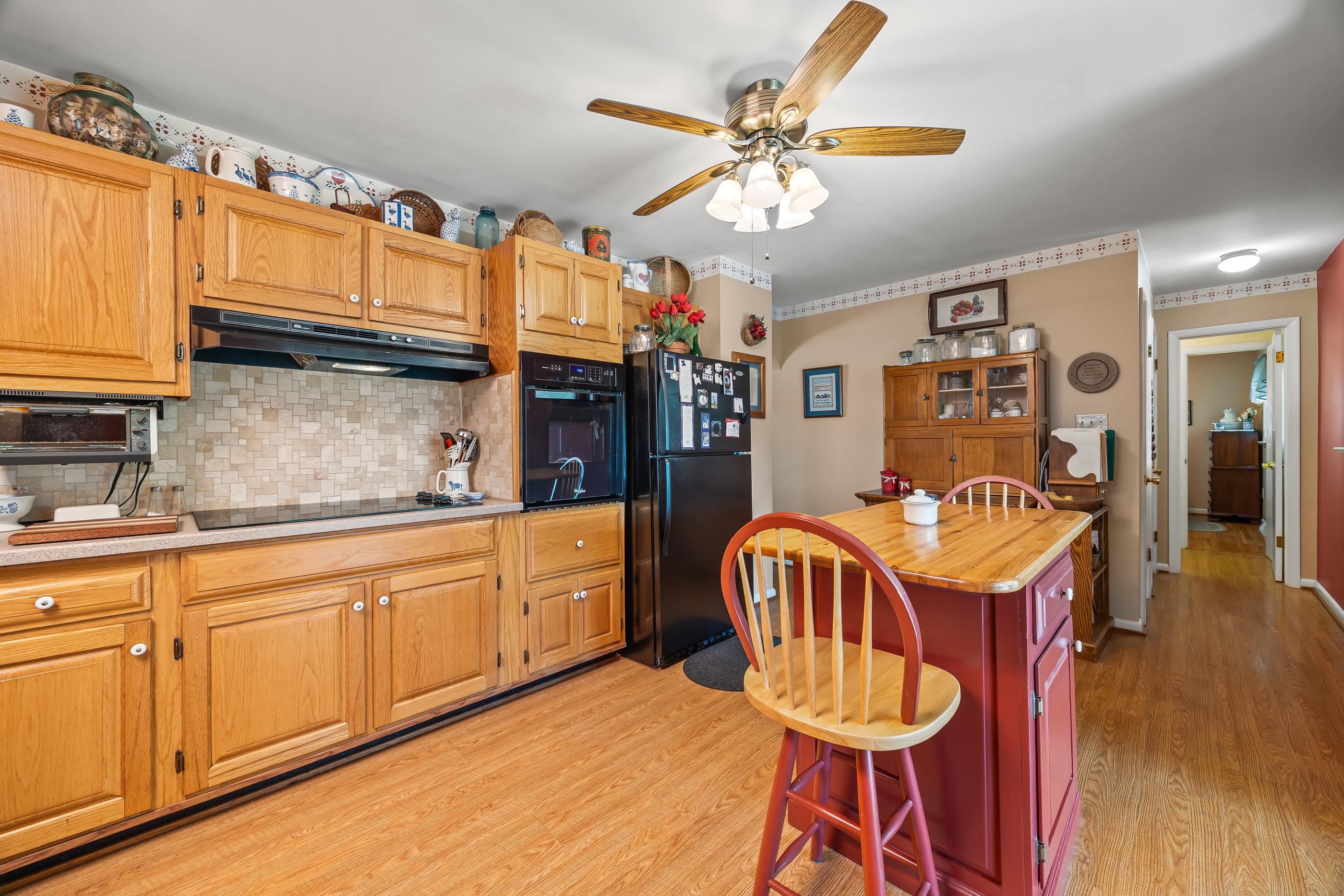 208 TUXEDO RD, STAUNTON, Virginia 24401, 3 Bedrooms Bedrooms, ,1 BathroomBathrooms,Residential,Brick ranch with a sunroom, fenced yard, and full ,208 TUXEDO RD,677477 MLS # 677477 208 TUXEDO RD, STAUNTON, Virginia 24401, 3 Bedrooms Bedrooms, ,1 BathroomBathrooms,Residential,Brick ranch with a sunroom, fenced yard, and full ,208 TUXEDO RD,677477 MLS # 677477
