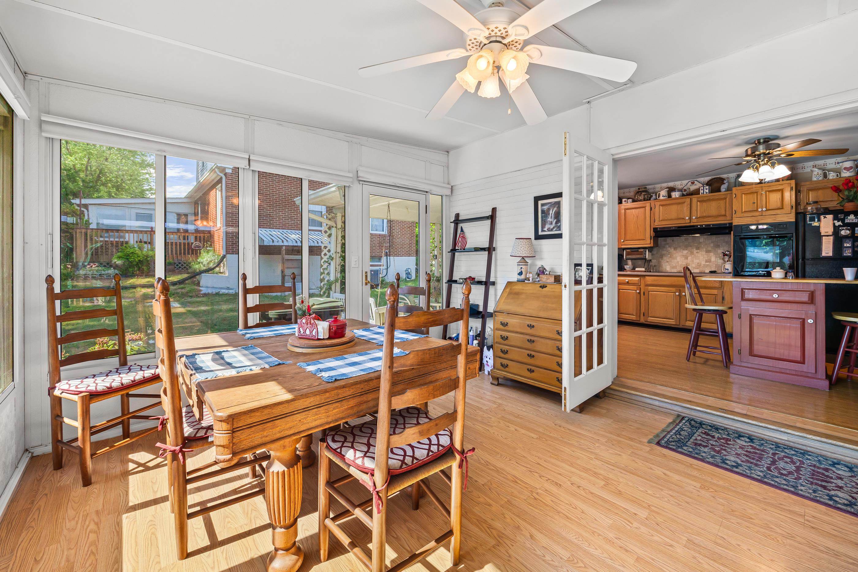 208 TUXEDO RD, STAUNTON, Virginia 24401, 3 Bedrooms Bedrooms, ,1 BathroomBathrooms,Residential,Brick ranch with a sunroom, fenced yard, and full ,208 TUXEDO RD,677477 MLS # 677477 208 TUXEDO RD, STAUNTON, Virginia 24401, 3 Bedrooms Bedrooms, ,1 BathroomBathrooms,Residential,Brick ranch with a sunroom, fenced yard, and full ,208 TUXEDO RD,677477 MLS # 677477