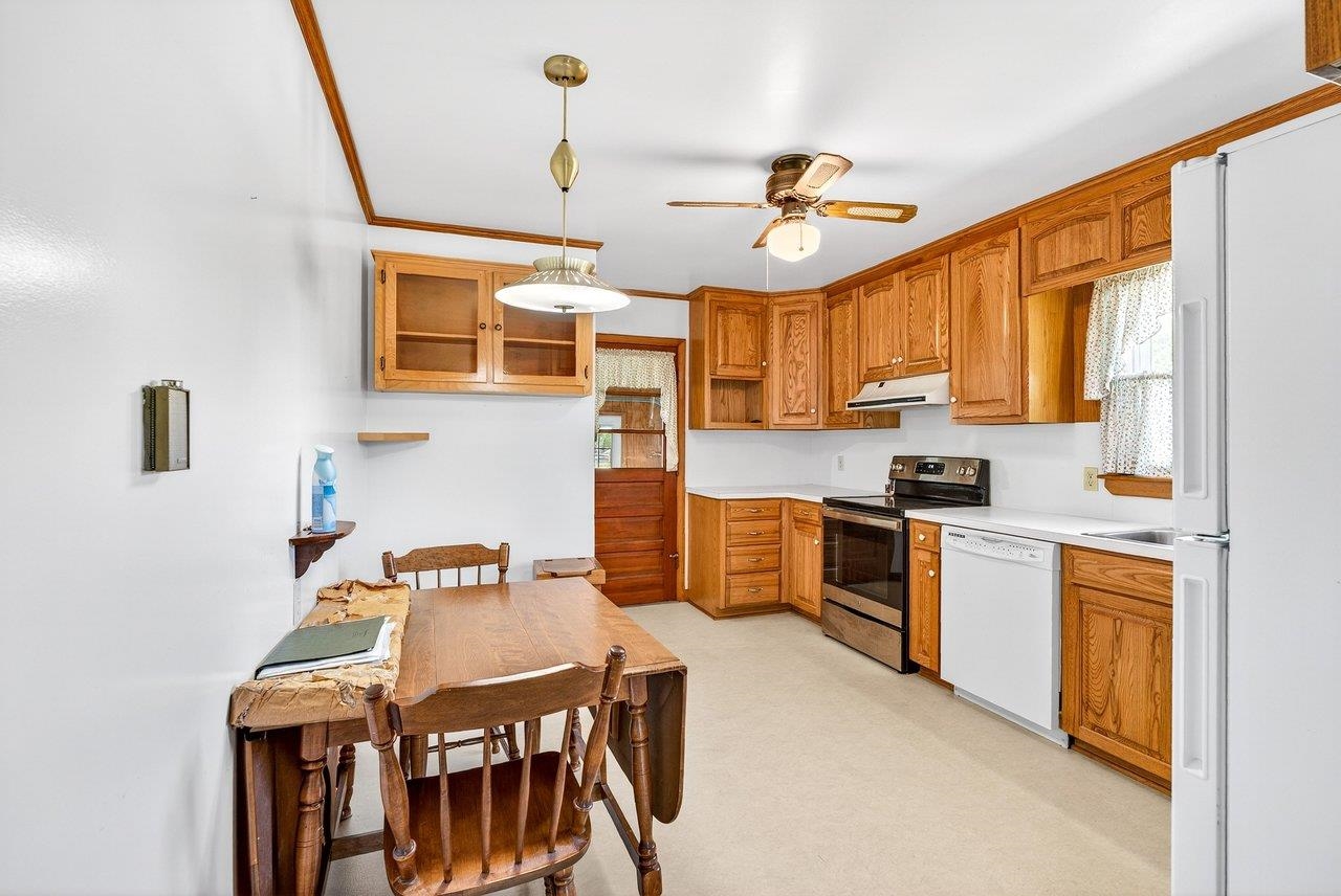 310 DRY RIVER RD, BRIDGEWATER, Virginia 22812, 3 Bedrooms Bedrooms, ,1 BathroomBathrooms,Residential,310 DRY RIVER RD,677478 MLS # 677478 310 DRY RIVER RD, BRIDGEWATER, Virginia 22812, 3 Bedrooms Bedrooms, ,1 BathroomBathrooms,Residential,310 DRY RIVER RD,677478 MLS # 677478