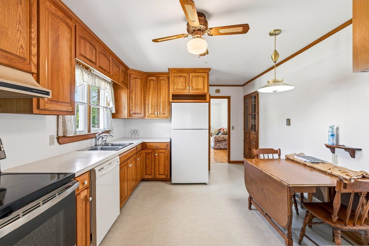 310 DRY RIVER RD, BRIDGEWATER, Virginia 22812, 3 Bedrooms Bedrooms, ,1 BathroomBathrooms,Residential,310 DRY RIVER RD,677478 MLS # 677478 310 DRY RIVER RD, BRIDGEWATER, Virginia 22812, 3 Bedrooms Bedrooms, ,1 BathroomBathrooms,Residential,310 DRY RIVER RD,677478 MLS # 677478