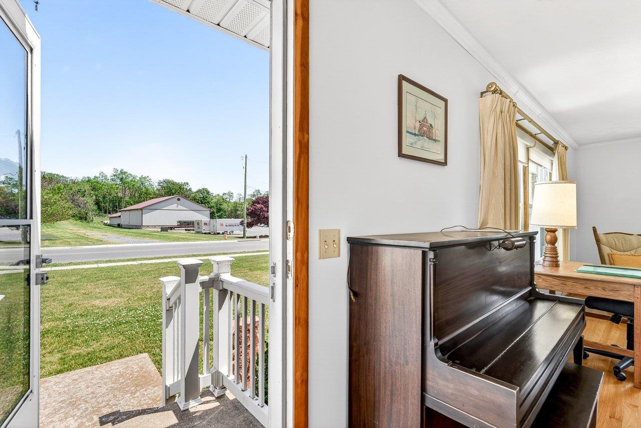 310 DRY RIVER RD, BRIDGEWATER, Virginia 22812, 3 Bedrooms Bedrooms, ,1 BathroomBathrooms,Residential,310 DRY RIVER RD,677478 MLS # 677478 310 DRY RIVER RD, BRIDGEWATER, Virginia 22812, 3 Bedrooms Bedrooms, ,1 BathroomBathrooms,Residential,310 DRY RIVER RD,677478 MLS # 677478