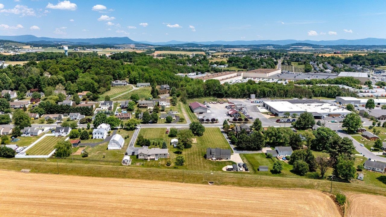 310 DRY RIVER RD, BRIDGEWATER, Virginia 22812, 3 Bedrooms Bedrooms, ,1 BathroomBathrooms,Residential,310 DRY RIVER RD,677478 MLS # 677478 310 DRY RIVER RD, BRIDGEWATER, Virginia 22812, 3 Bedrooms Bedrooms, ,1 BathroomBathrooms,Residential,310 DRY RIVER RD,677478 MLS # 677478