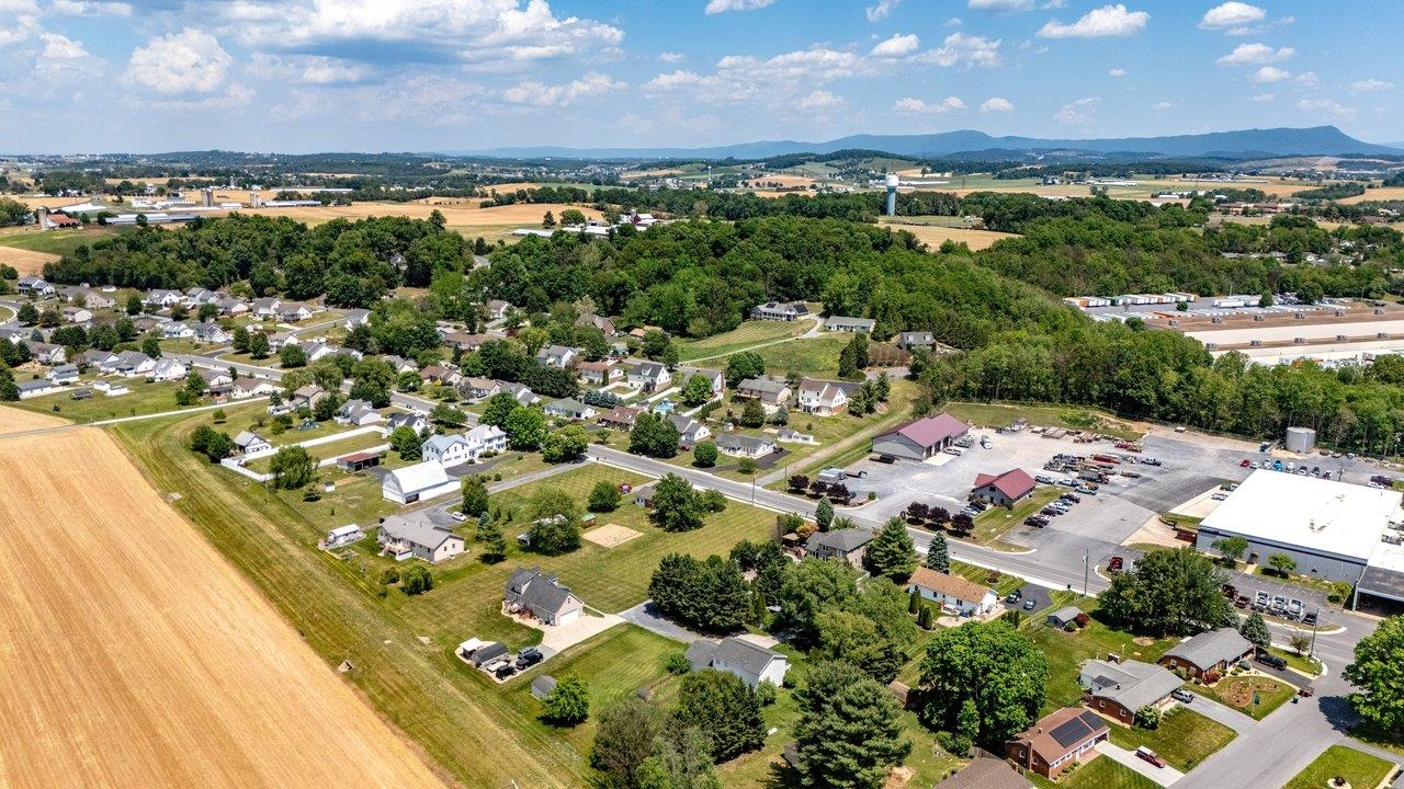 310 DRY RIVER RD, BRIDGEWATER, Virginia 22812, 3 Bedrooms Bedrooms, ,1 BathroomBathrooms,Residential,310 DRY RIVER RD,677478 MLS # 677478 310 DRY RIVER RD, BRIDGEWATER, Virginia 22812, 3 Bedrooms Bedrooms, ,1 BathroomBathrooms,Residential,310 DRY RIVER RD,677478 MLS # 677478