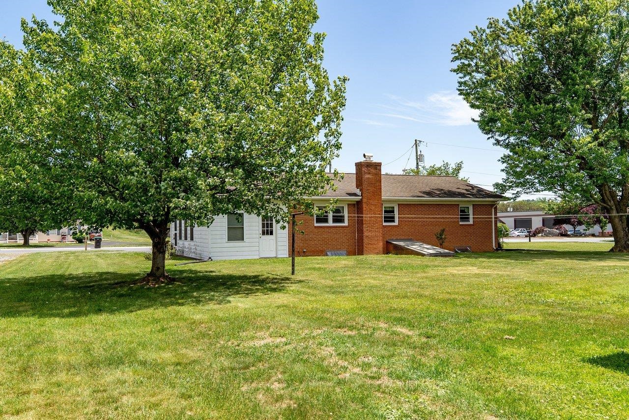 310 DRY RIVER RD, BRIDGEWATER, Virginia 22812, 3 Bedrooms Bedrooms, ,1 BathroomBathrooms,Residential,310 DRY RIVER RD,677478 MLS # 677478 310 DRY RIVER RD, BRIDGEWATER, Virginia 22812, 3 Bedrooms Bedrooms, ,1 BathroomBathrooms,Residential,310 DRY RIVER RD,677478 MLS # 677478