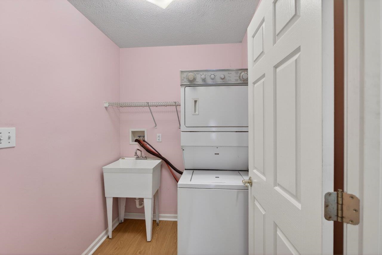 53 HARROGATE DR, FISHERSVILLE, Virginia 22939, 3 Bedrooms Bedrooms, ,2 BathroomsBathrooms,Residential,53 HARROGATE DR,677479 MLS # 677479 53 HARROGATE DR, FISHERSVILLE, Virginia 22939, 3 Bedrooms Bedrooms, ,2 BathroomsBathrooms,Residential,53 HARROGATE DR,677479 MLS # 677479
