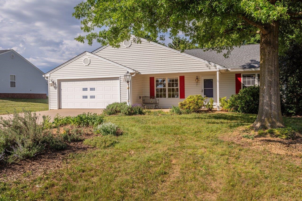 53 HARROGATE DR, FISHERSVILLE, Virginia 22939, 3 Bedrooms Bedrooms, ,2 BathroomsBathrooms,Residential,53 HARROGATE DR,677479 MLS # 677479 53 HARROGATE DR, FISHERSVILLE, Virginia 22939, 3 Bedrooms Bedrooms, ,2 BathroomsBathrooms,Residential,53 HARROGATE DR,677479 MLS # 677479