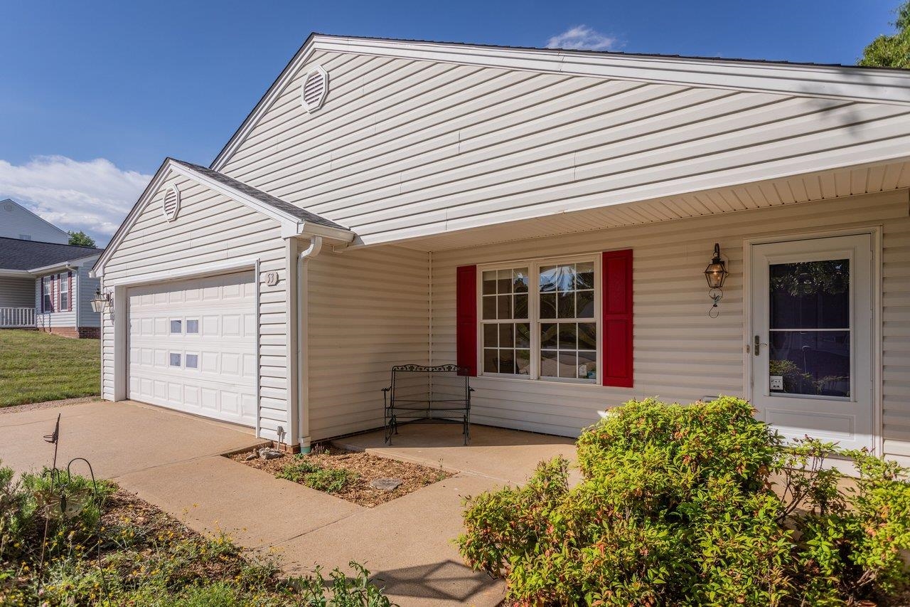 53 HARROGATE DR, FISHERSVILLE, Virginia 22939, 3 Bedrooms Bedrooms, ,2 BathroomsBathrooms,Residential,53 HARROGATE DR,677479 MLS # 677479 53 HARROGATE DR, FISHERSVILLE, Virginia 22939, 3 Bedrooms Bedrooms, ,2 BathroomsBathrooms,Residential,53 HARROGATE DR,677479 MLS # 677479