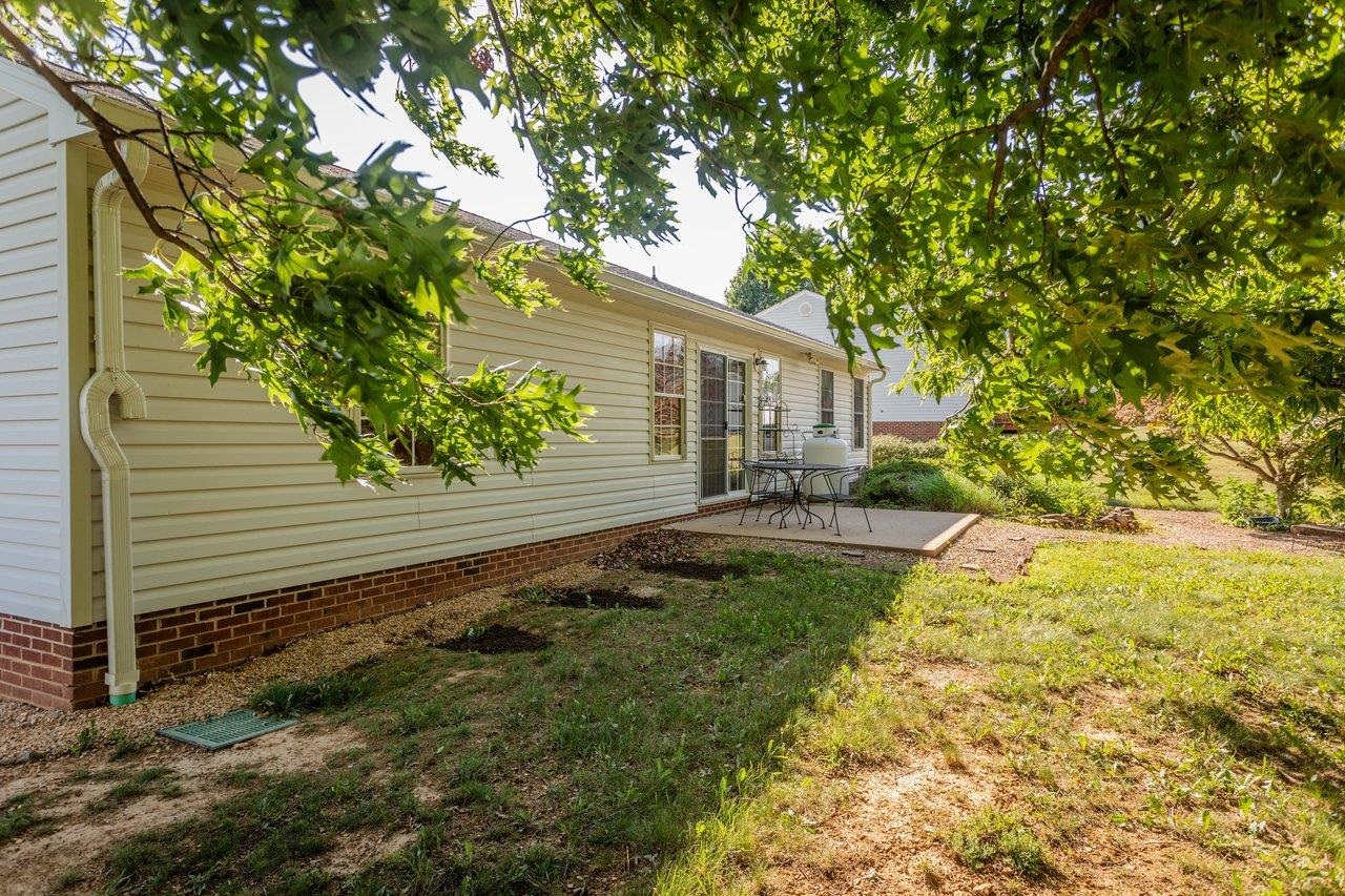 53 HARROGATE DR, FISHERSVILLE, Virginia 22939, 3 Bedrooms Bedrooms, ,2 BathroomsBathrooms,Residential,53 HARROGATE DR,677479 MLS # 677479 53 HARROGATE DR, FISHERSVILLE, Virginia 22939, 3 Bedrooms Bedrooms, ,2 BathroomsBathrooms,Residential,53 HARROGATE DR,677479 MLS # 677479