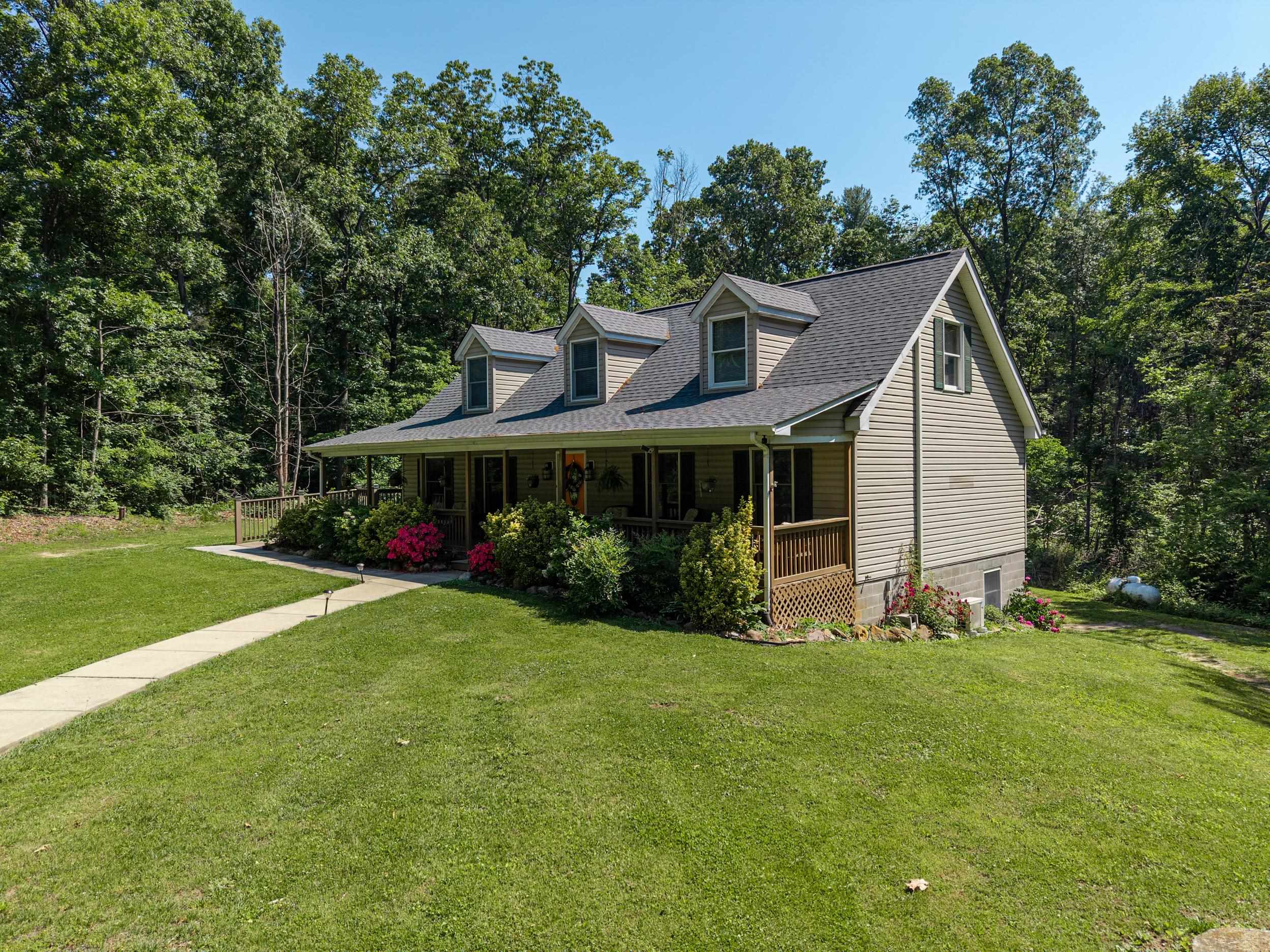 215 BRICK CHURCH LN, SHENANDOAH, Virginia 22849, 3 Bedrooms Bedrooms, ,2 BathroomsBathrooms,Residential,215 BRICK CHURCH LN,677484 MLS # 677484 215 BRICK CHURCH LN, SHENANDOAH, Virginia 22849, 3 Bedrooms Bedrooms, ,2 BathroomsBathrooms,Residential,215 BRICK CHURCH LN,677484 MLS # 677484