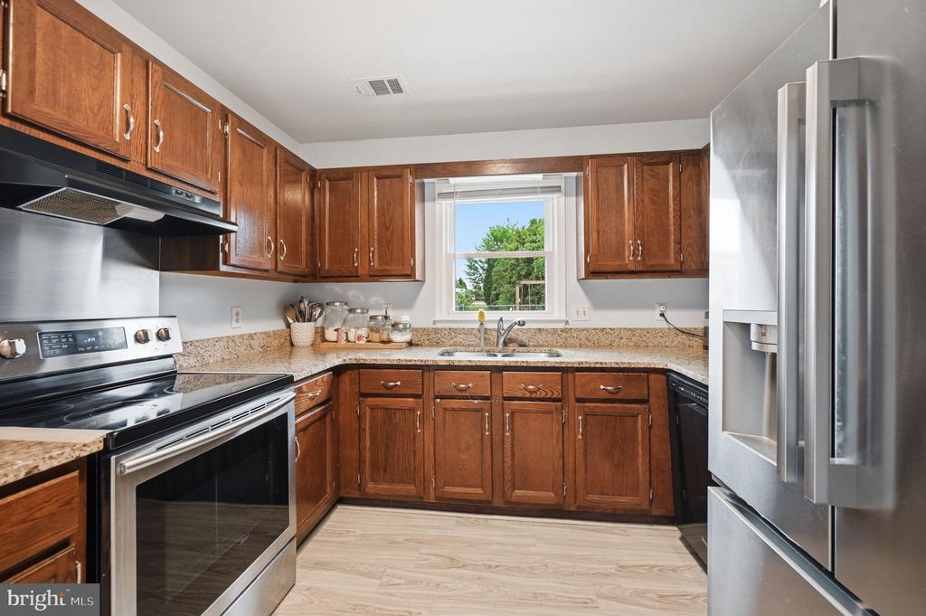 5725 UP A WAY DR, FREDERICKSBURG, Virginia 22407, 3 Bedrooms Bedrooms, ,2 BathroomsBathrooms,Residential,5725 UP A WAY DR,VASP2042152 MLS # VASP2042152 5725 UP A WAY DR, FREDERICKSBURG, Virginia 22407, 3 Bedrooms Bedrooms, ,2 BathroomsBathrooms,Residential,5725 UP A WAY DR,VASP2042152 MLS # VASP2042152