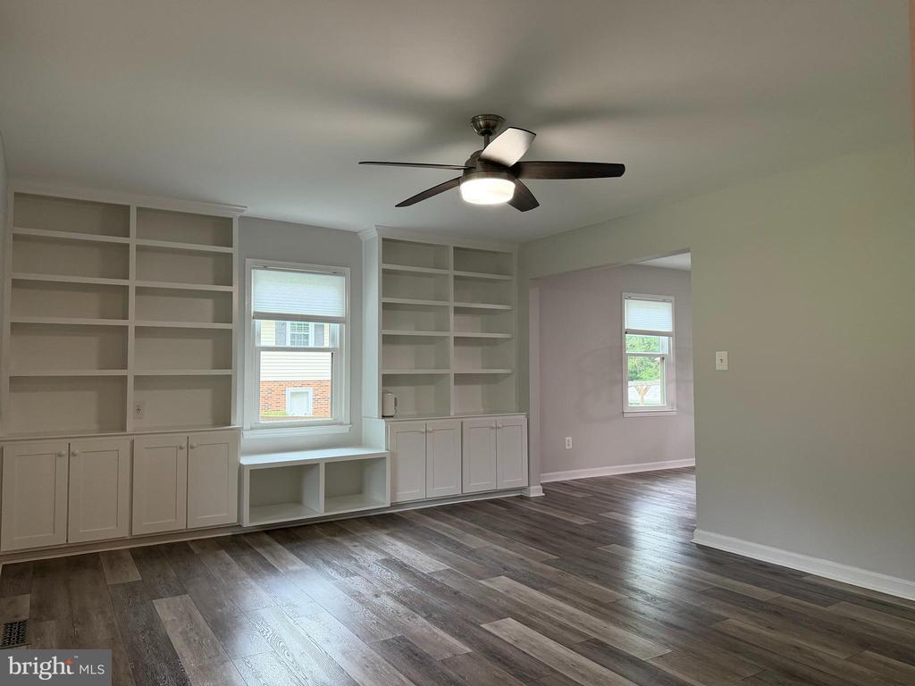 7033 WESTMORELAND DR, WARRENTON, Virginia 20187, 4 Bedrooms Bedrooms, ,2 BathroomsBathrooms,Residential,7033 WESTMORELAND DR,VAFQ2022166 MLS # VAFQ2022166 7033 WESTMORELAND DR, WARRENTON, Virginia 20187, 4 Bedrooms Bedrooms, ,2 BathroomsBathrooms,Residential,7033 WESTMORELAND DR,VAFQ2022166 MLS # VAFQ2022166