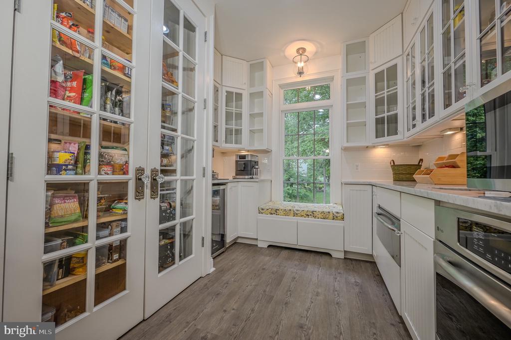 10322 EDINBURGH DR, SPOTSYLVANIA, Virginia 22553, 4 Bedrooms Bedrooms, ,3 BathroomsBathrooms,Residential,10322 EDINBURGH DR,VASP2042236 MLS # VASP2042236 10322 EDINBURGH DR, SPOTSYLVANIA, Virginia 22553, 4 Bedrooms Bedrooms, ,3 BathroomsBathrooms,Residential,10322 EDINBURGH DR,VASP2042236 MLS # VASP2042236