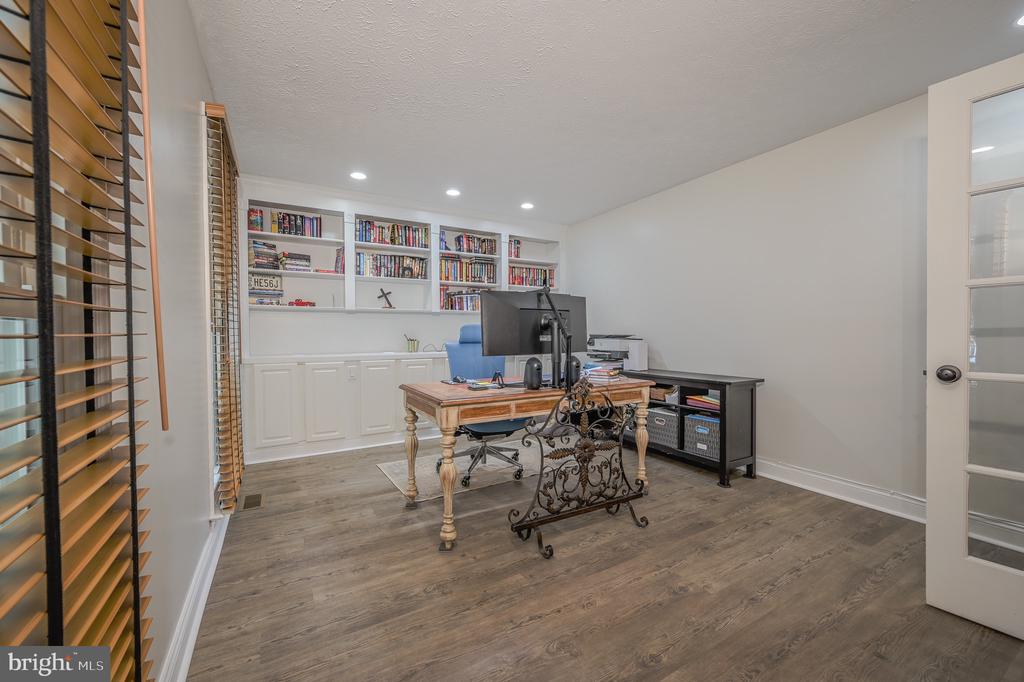 10322 EDINBURGH DR, SPOTSYLVANIA, Virginia 22553, 4 Bedrooms Bedrooms, ,3 BathroomsBathrooms,Residential,10322 EDINBURGH DR,VASP2042236 MLS # VASP2042236 10322 EDINBURGH DR, SPOTSYLVANIA, Virginia 22553, 4 Bedrooms Bedrooms, ,3 BathroomsBathrooms,Residential,10322 EDINBURGH DR,VASP2042236 MLS # VASP2042236