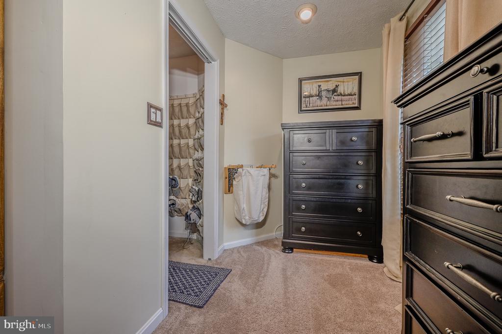 10322 EDINBURGH DR, SPOTSYLVANIA, Virginia 22553, 4 Bedrooms Bedrooms, ,3 BathroomsBathrooms,Residential,10322 EDINBURGH DR,VASP2042236 MLS # VASP2042236 10322 EDINBURGH DR, SPOTSYLVANIA, Virginia 22553, 4 Bedrooms Bedrooms, ,3 BathroomsBathrooms,Residential,10322 EDINBURGH DR,VASP2042236 MLS # VASP2042236
