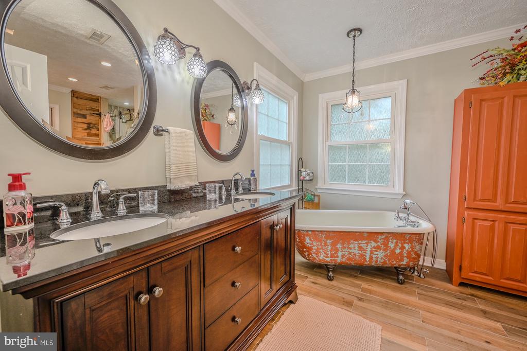 10322 EDINBURGH DR, SPOTSYLVANIA, Virginia 22553, 4 Bedrooms Bedrooms, ,3 BathroomsBathrooms,Residential,10322 EDINBURGH DR,VASP2042236 MLS # VASP2042236 10322 EDINBURGH DR, SPOTSYLVANIA, Virginia 22553, 4 Bedrooms Bedrooms, ,3 BathroomsBathrooms,Residential,10322 EDINBURGH DR,VASP2042236 MLS # VASP2042236