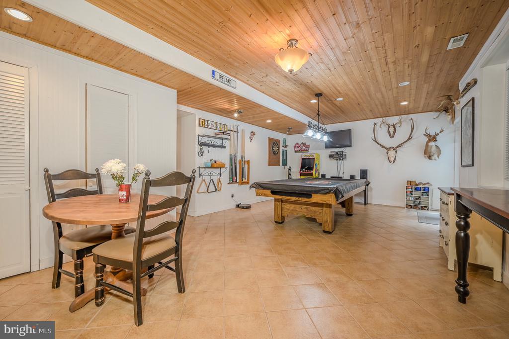 10322 EDINBURGH DR, SPOTSYLVANIA, Virginia 22553, 4 Bedrooms Bedrooms, ,3 BathroomsBathrooms,Residential,10322 EDINBURGH DR,VASP2042236 MLS # VASP2042236 10322 EDINBURGH DR, SPOTSYLVANIA, Virginia 22553, 4 Bedrooms Bedrooms, ,3 BathroomsBathrooms,Residential,10322 EDINBURGH DR,VASP2042236 MLS # VASP2042236