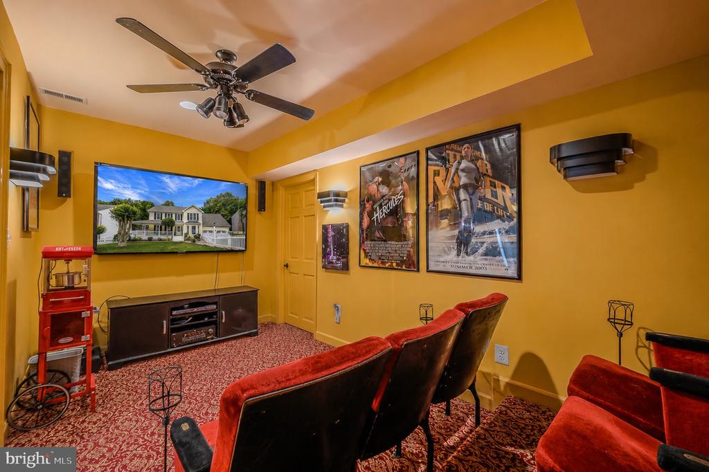 10322 EDINBURGH DR, SPOTSYLVANIA, Virginia 22553, 4 Bedrooms Bedrooms, ,3 BathroomsBathrooms,Residential,10322 EDINBURGH DR,VASP2042236 MLS # VASP2042236 10322 EDINBURGH DR, SPOTSYLVANIA, Virginia 22553, 4 Bedrooms Bedrooms, ,3 BathroomsBathrooms,Residential,10322 EDINBURGH DR,VASP2042236 MLS # VASP2042236