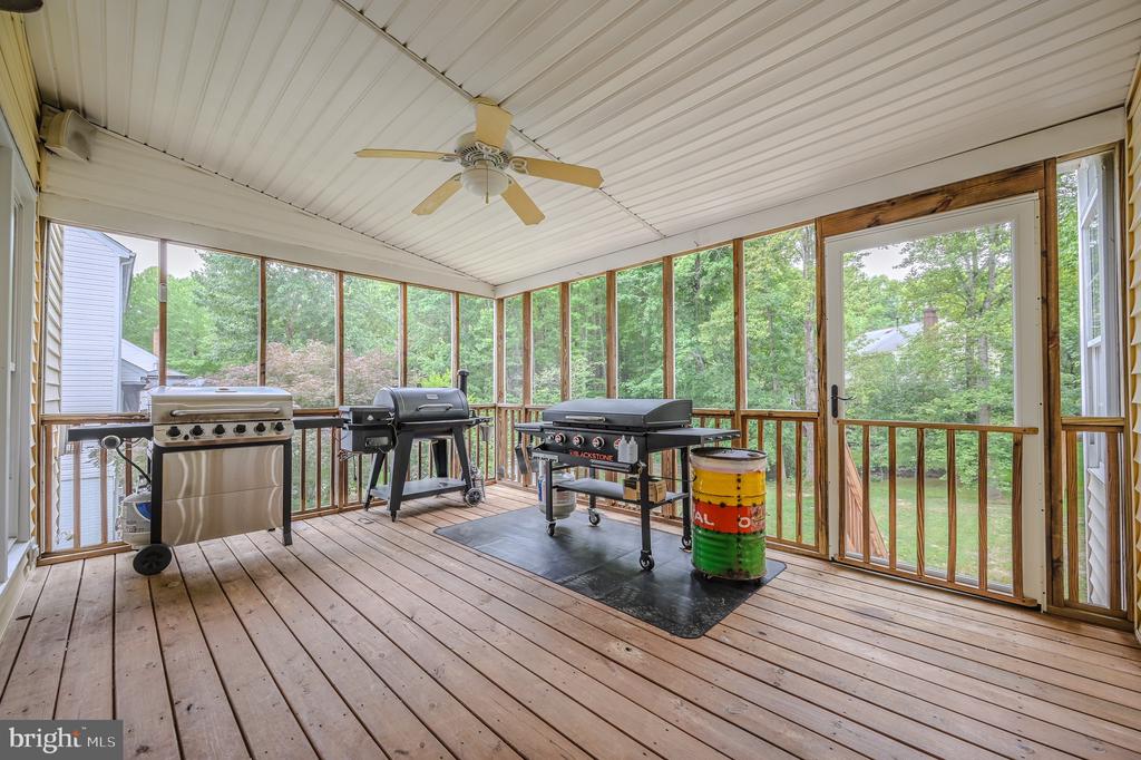10322 EDINBURGH DR, SPOTSYLVANIA, Virginia 22553, 4 Bedrooms Bedrooms, ,3 BathroomsBathrooms,Residential,10322 EDINBURGH DR,VASP2042236 MLS # VASP2042236 10322 EDINBURGH DR, SPOTSYLVANIA, Virginia 22553, 4 Bedrooms Bedrooms, ,3 BathroomsBathrooms,Residential,10322 EDINBURGH DR,VASP2042236 MLS # VASP2042236