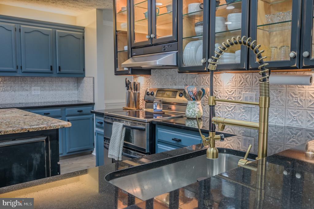 10322 EDINBURGH DR, SPOTSYLVANIA, Virginia 22553, 4 Bedrooms Bedrooms, ,3 BathroomsBathrooms,Residential,10322 EDINBURGH DR,VASP2042236 MLS # VASP2042236 10322 EDINBURGH DR, SPOTSYLVANIA, Virginia 22553, 4 Bedrooms Bedrooms, ,3 BathroomsBathrooms,Residential,10322 EDINBURGH DR,VASP2042236 MLS # VASP2042236