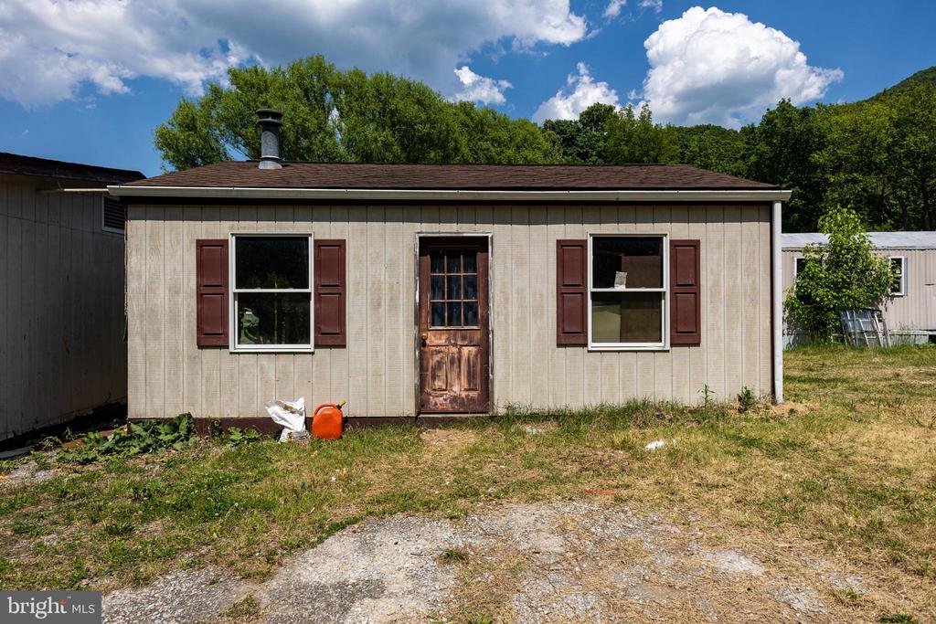 753 STEAM HOLLOW RD, SHENANDOAH, Virginia 22849, 2 Bedrooms Bedrooms, ,1 BathroomBathrooms,Residential,753 STEAM HOLLOW RD,VAPA2006484 MLS # VAPA2006484