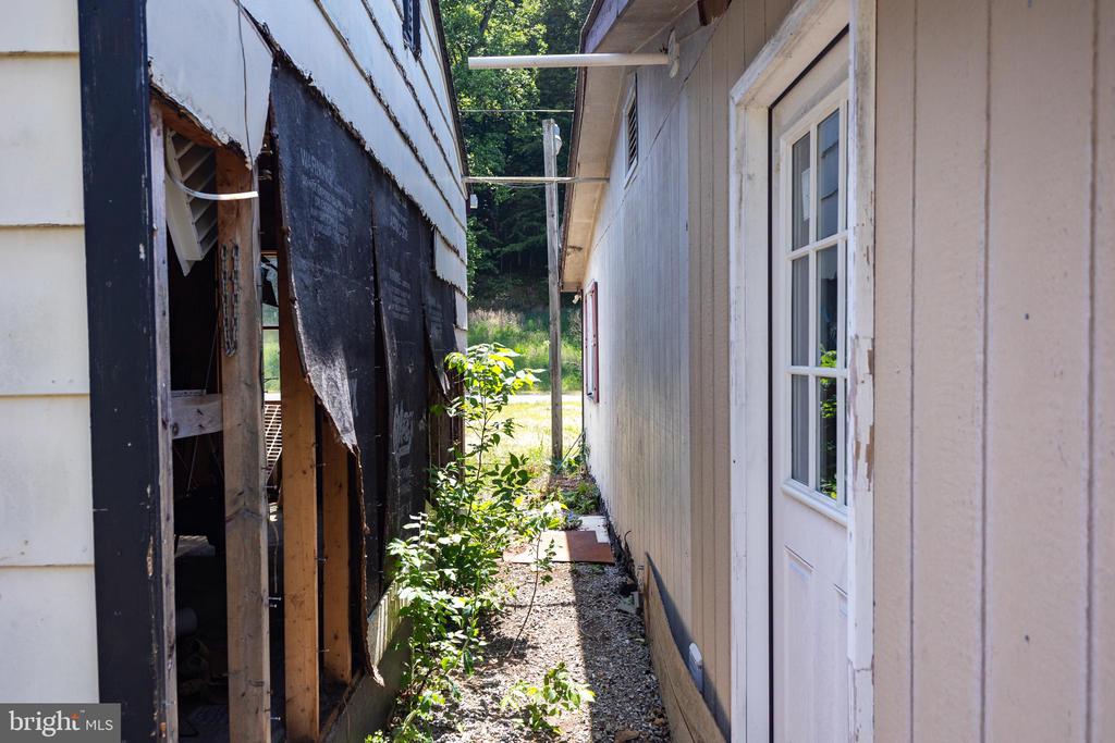 753 STEAM HOLLOW RD, SHENANDOAH, Virginia 22849, 2 Bedrooms Bedrooms, ,1 BathroomBathrooms,Residential,753 STEAM HOLLOW RD,VAPA2006484 MLS # VAPA2006484