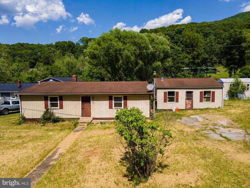753 STEAM HOLLOW RD, SHENANDOAH, Virginia 22849, 2 Bedrooms Bedrooms, ,1 BathroomBathrooms,Residential,753 STEAM HOLLOW RD,VAPA2006484 MLS # VAPA2006484