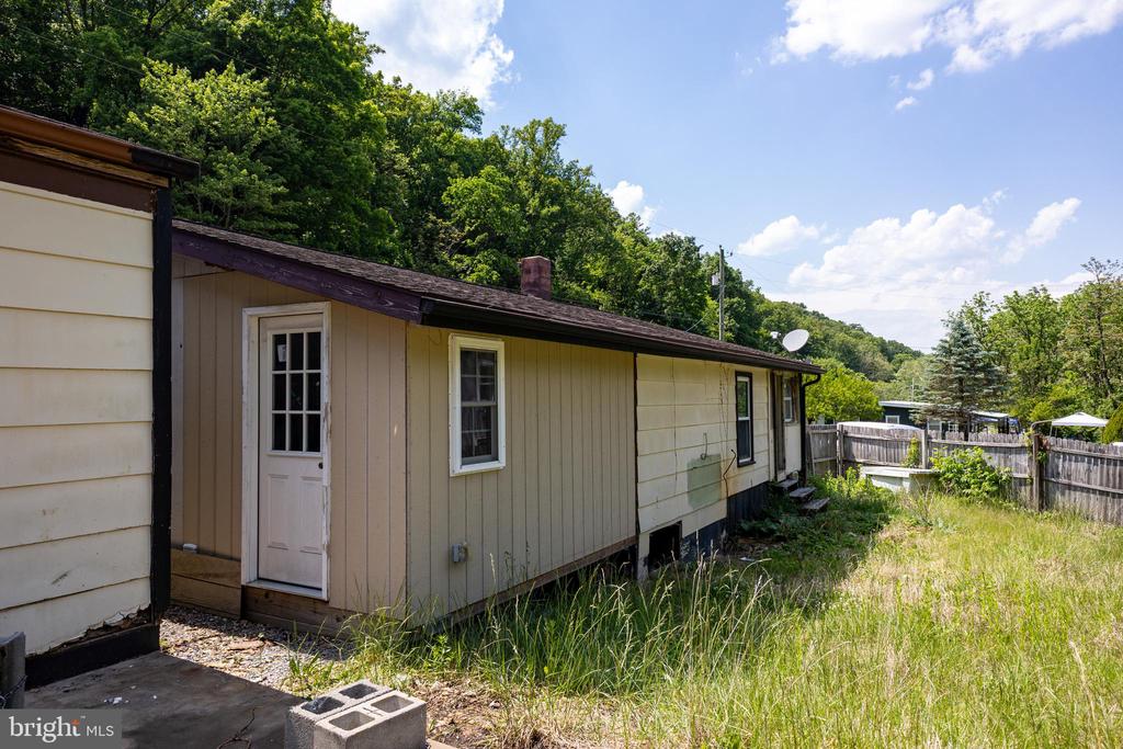 753 STEAM HOLLOW RD, SHENANDOAH, Virginia 22849, 2 Bedrooms Bedrooms, ,1 BathroomBathrooms,Residential,753 STEAM HOLLOW RD,VAPA2006484 MLS # VAPA2006484