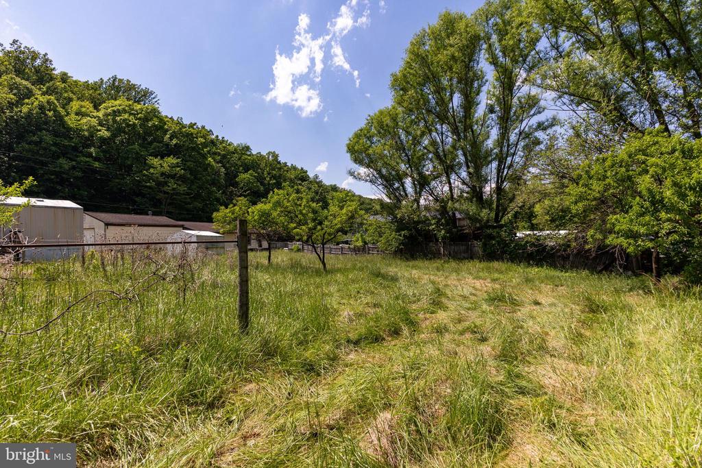 753 STEAM HOLLOW RD, SHENANDOAH, Virginia 22849, 2 Bedrooms Bedrooms, ,1 BathroomBathrooms,Residential,753 STEAM HOLLOW RD,VAPA2006484 MLS # VAPA2006484