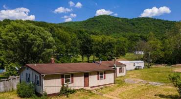 753 STEAM HOLLOW RD, SHENANDOAH, Virginia 22849, 2 Bedrooms Bedrooms, ,1 BathroomBathrooms,Residential,753 STEAM HOLLOW RD,VAPA2006484 MLS # VAPA2006484