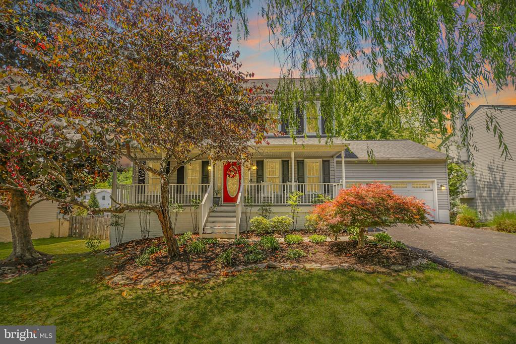 11916 WOODLAND VIEW DR, FREDERICKSBURG, Virginia 22407, 4 Bedrooms Bedrooms, ,2 BathroomsBathrooms,Residential,11916 WOODLAND VIEW DR,VASP2042244 MLS # VASP2042244 11916 WOODLAND VIEW DR, FREDERICKSBURG, Virginia 22407, 4 Bedrooms Bedrooms, ,2 BathroomsBathrooms,Residential,11916 WOODLAND VIEW DR,VASP2042244 MLS # VASP2042244