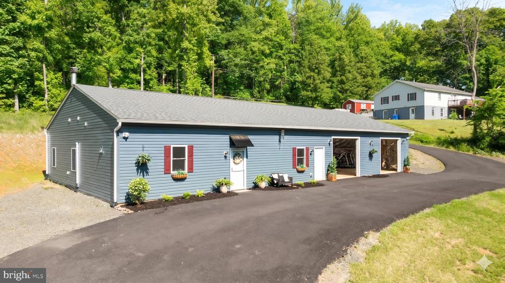 5331 MERRY OAKS RD, THE PLAINS, Virginia 20198, 3 Bedrooms Bedrooms, ,2 BathroomsBathrooms,Residential,5331 MERRY OAKS RD,VAFQ2022126 MLS # VAFQ2022126 5331 MERRY OAKS RD, THE PLAINS, Virginia 20198, 3 Bedrooms Bedrooms, ,2 BathroomsBathrooms,Residential,5331 MERRY OAKS RD,VAFQ2022126 MLS # VAFQ2022126