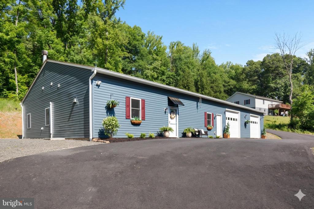 5331 MERRY OAKS RD, THE PLAINS, Virginia 20198, 3 Bedrooms Bedrooms, ,2 BathroomsBathrooms,Residential,5331 MERRY OAKS RD,VAFQ2022126 MLS # VAFQ2022126 5331 MERRY OAKS RD, THE PLAINS, Virginia 20198, 3 Bedrooms Bedrooms, ,2 BathroomsBathrooms,Residential,5331 MERRY OAKS RD,VAFQ2022126 MLS # VAFQ2022126
