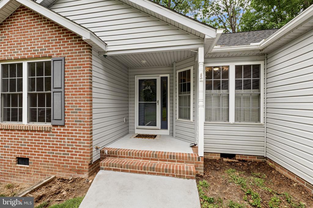 104 FEDERAL RD, LOCUST GROVE, Virginia 22508, 3 Bedrooms Bedrooms, ,2 BathroomsBathrooms,Residential,104 FEDERAL RD,VAOR2014248 MLS # VAOR2014248