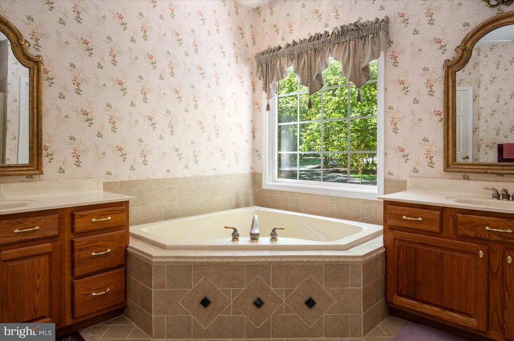 6134 WALKERS HOLLOW WAY, LOCUST GROVE, Virginia 22508, 5 Bedrooms Bedrooms, ,4 BathroomsBathrooms,Residential,6134 WALKERS HOLLOW WAY,VAOR2014254 MLS # VAOR2014254 6134 WALKERS HOLLOW WAY, LOCUST GROVE, Virginia 22508, 5 Bedrooms Bedrooms, ,4 BathroomsBathrooms,Residential,6134 WALKERS HOLLOW WAY,VAOR2014254 MLS # VAOR2014254
