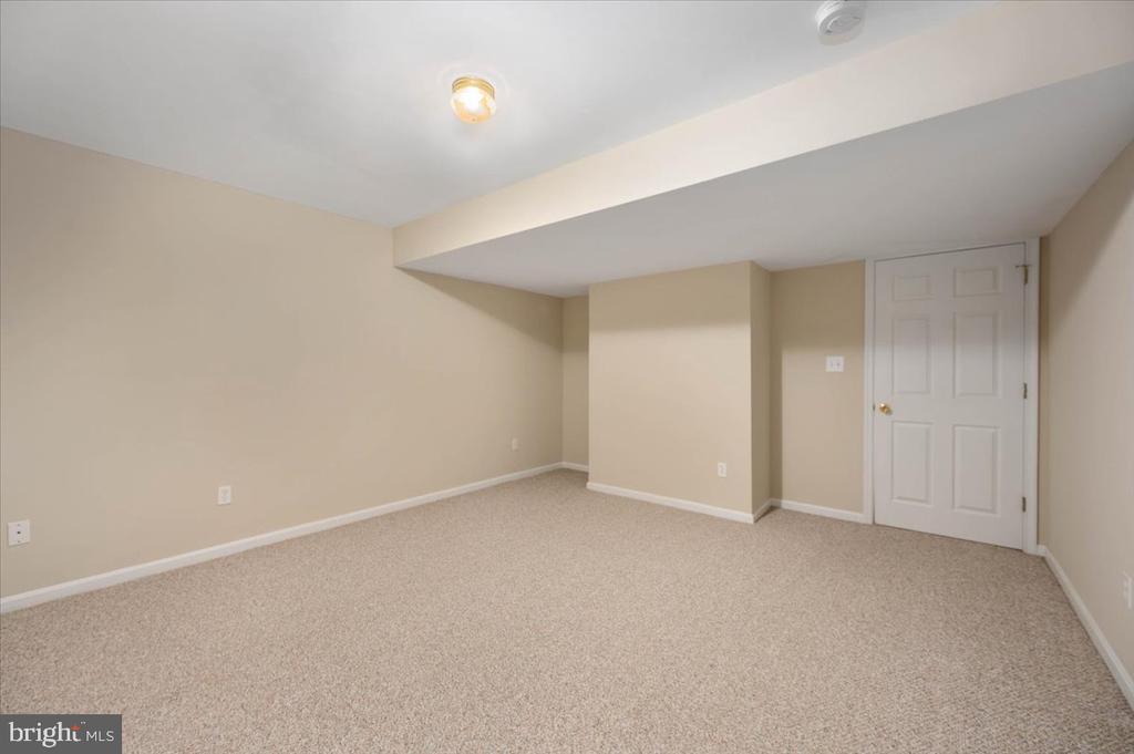 6134 WALKERS HOLLOW WAY, LOCUST GROVE, Virginia 22508, 5 Bedrooms Bedrooms, ,4 BathroomsBathrooms,Residential,6134 WALKERS HOLLOW WAY,VAOR2014254 MLS # VAOR2014254 6134 WALKERS HOLLOW WAY, LOCUST GROVE, Virginia 22508, 5 Bedrooms Bedrooms, ,4 BathroomsBathrooms,Residential,6134 WALKERS HOLLOW WAY,VAOR2014254 MLS # VAOR2014254