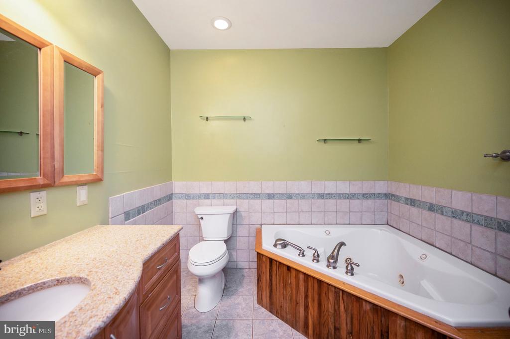 23202 VILLAGE RD, UNIONVILLE, Virginia 22567, 4 Bedrooms Bedrooms, ,3 BathroomsBathrooms,Residential,23202 VILLAGE RD,VAOR2014260 MLS # VAOR2014260