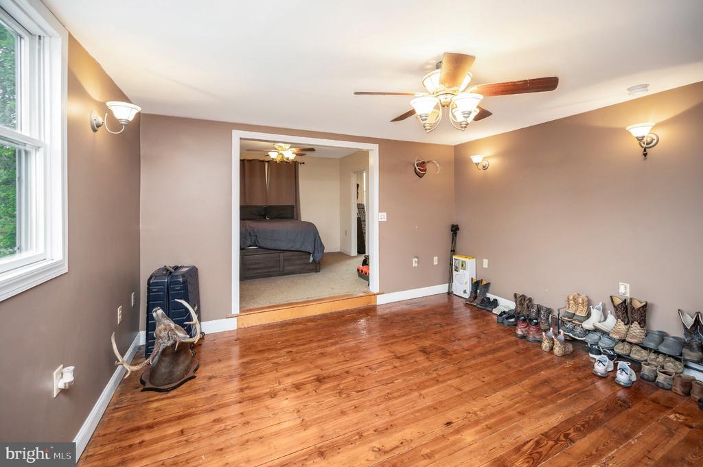 23202 VILLAGE RD, UNIONVILLE, Virginia 22567, 4 Bedrooms Bedrooms, ,3 BathroomsBathrooms,Residential,23202 VILLAGE RD,VAOR2014260 MLS # VAOR2014260