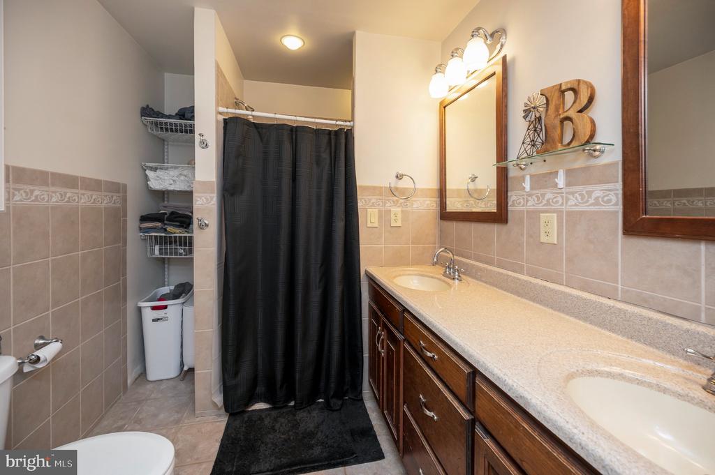 23202 VILLAGE RD, UNIONVILLE, Virginia 22567, 4 Bedrooms Bedrooms, ,3 BathroomsBathrooms,Residential,23202 VILLAGE RD,VAOR2014260 MLS # VAOR2014260