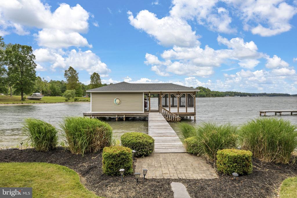 126 VILLAGE DR, BUMPASS, Virginia 23024, 6 Bedrooms Bedrooms, ,4 BathroomsBathrooms,Residential,126 VILLAGE DR,VALA2009870 MLS # VALA2009870