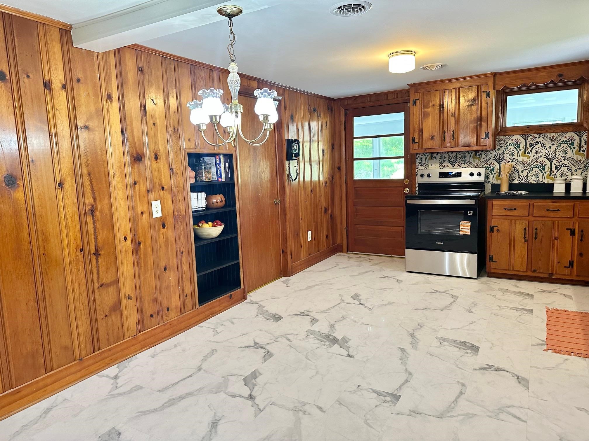 79 ROCKY LN, STUARTS DRAFT, Virginia 24477, 3 Bedrooms Bedrooms, ,1 BathroomBathrooms,Residential,79 Rocky Lane, Stuarts Draft, VA,79 ROCKY LN,676672 MLS # 676672